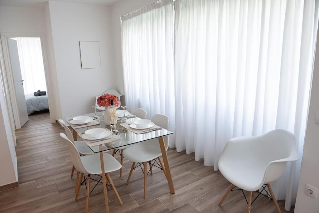 Bright 2Br Apartment In Palaio Faliro- Athens Luaran gambar